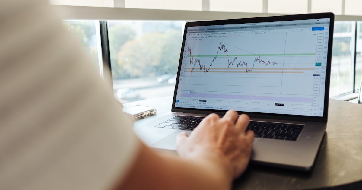 The Role of VPS in Algorithmic Trading